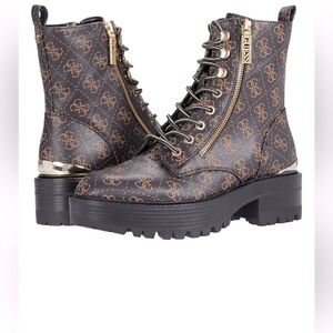 GUESS Womens Black Logo Zipper Lug Sole‎ Fearne Round Toe Combat Boots size 6